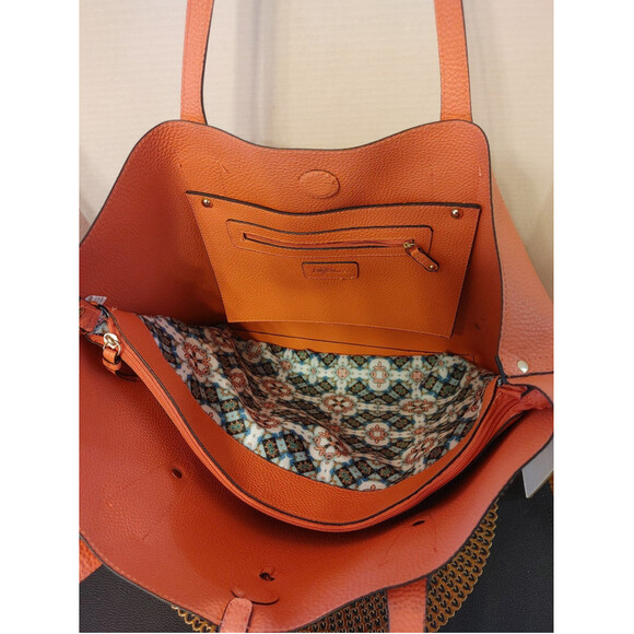 Libby Edelman Tote - Picture 2 of 8